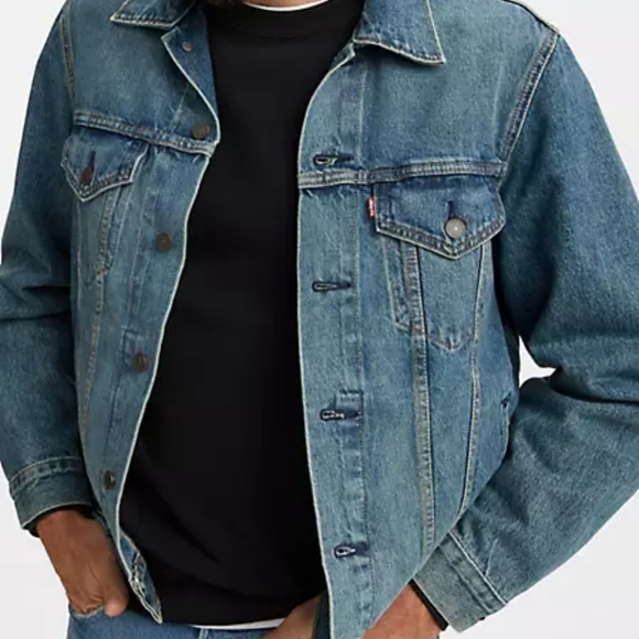 LEVIS VINTAGE FIT TRUCKER JACKET - Picture 2 of 3